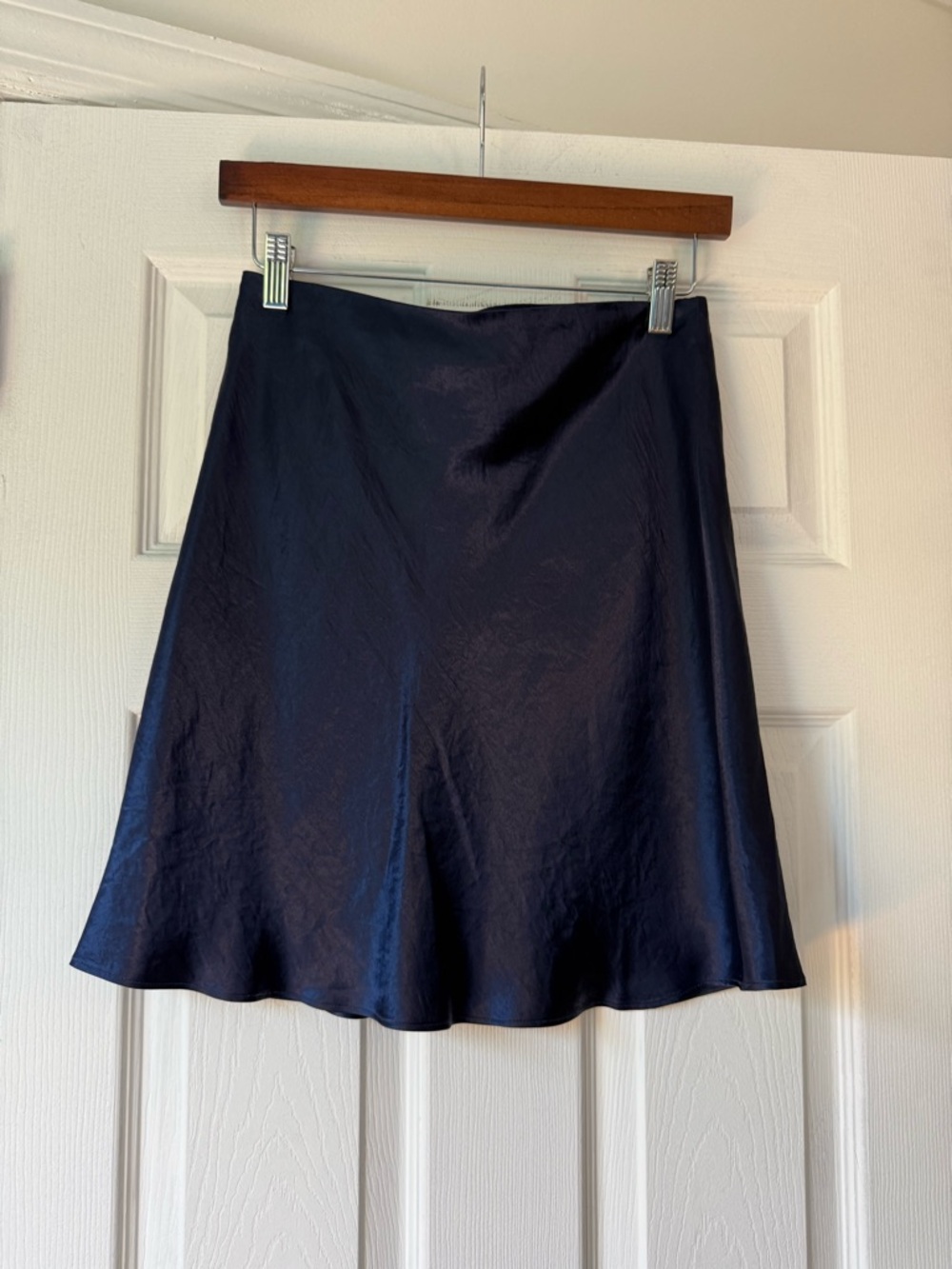 Babaton by Aritzia Navy Satin Skirt Size 6